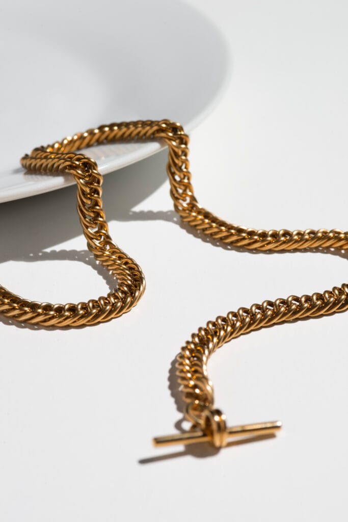 compra de oro de forma segura en una tienda profesional de Málaga