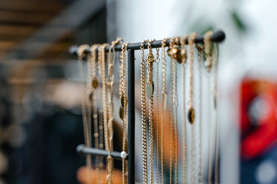 Tasamos joyas y cadenas de oro